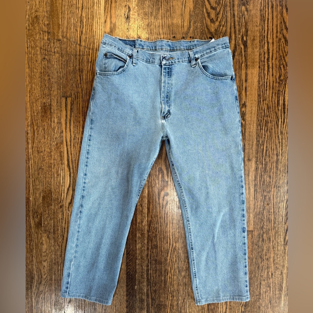 Men's Light Blue Jeans Wrangler Relaxed Straight Fit 38 X 29